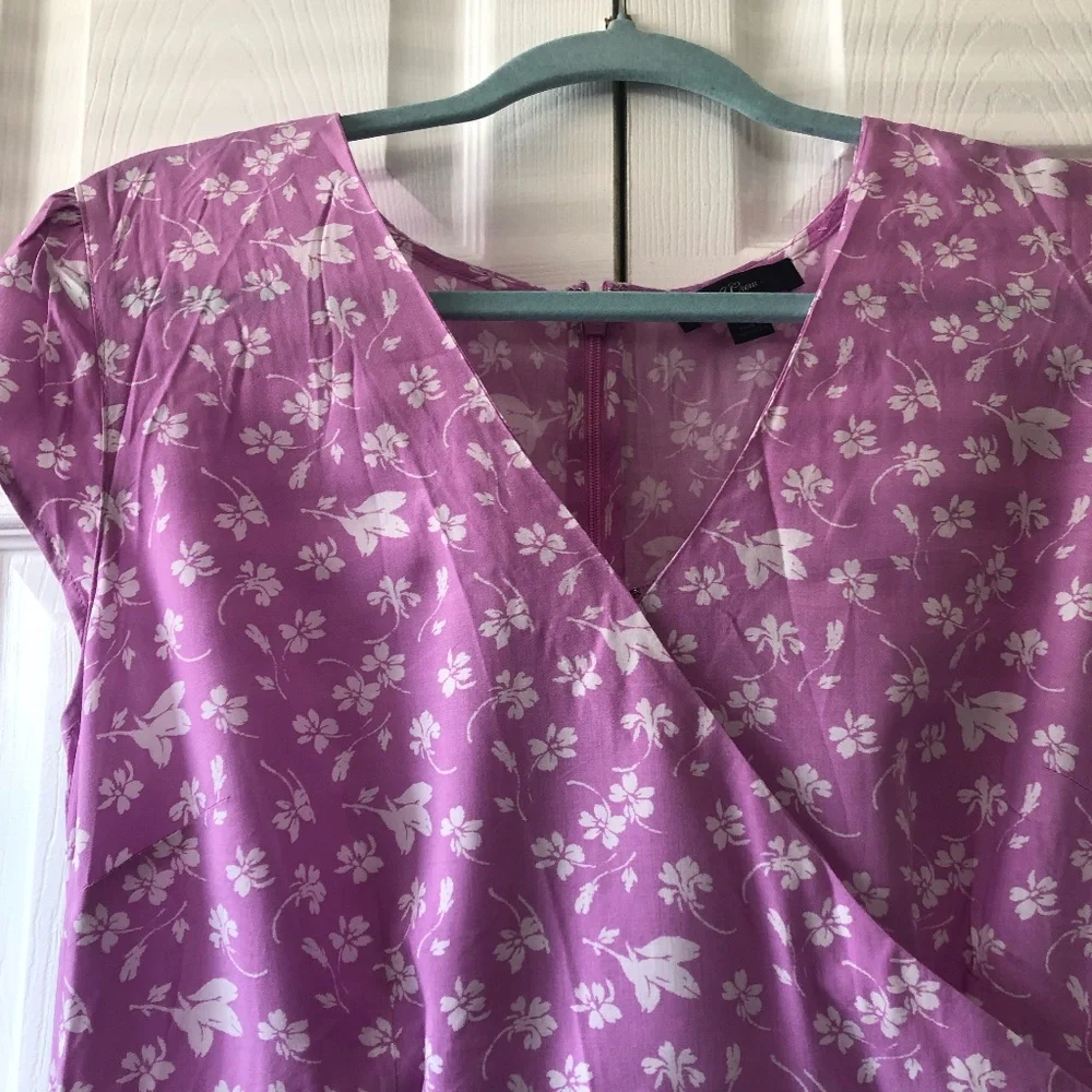 J. Crew Ruffle-front mini dress in soft rayon bubblegum floral Sz 12 J039-12 - Picture 5 of 9